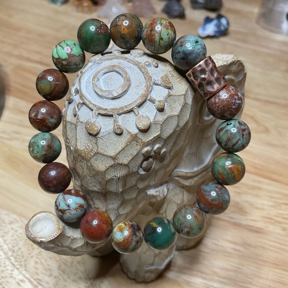 African Green Opal (10mm) with Copper Accent - Picture 1 of 6